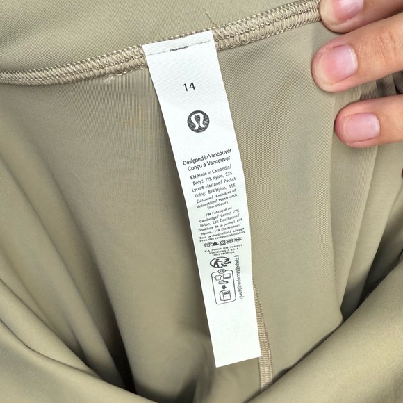 NWT Wunder Train High-Rise Tight With Pockets 25" Size 14 - Picture 7 of 8